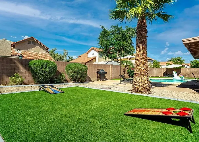 Pool Fireplace 5 Mi From West Gate